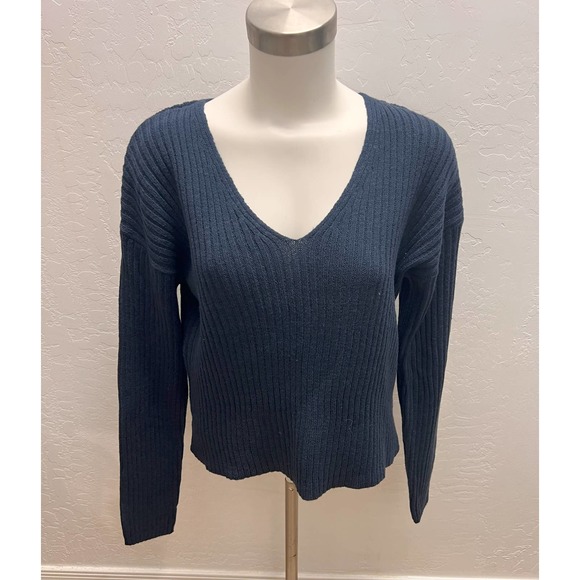 wild fable Sweaters - Wild Fable Navy Sweater Ribbed Knit V Neck Crop Large